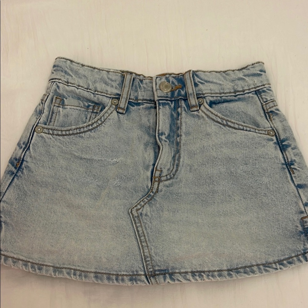 Zara Light Wash Denim Shorts